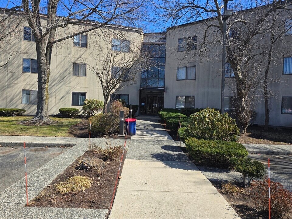 150 Lewis St in Lynn, MA - Building Photo
