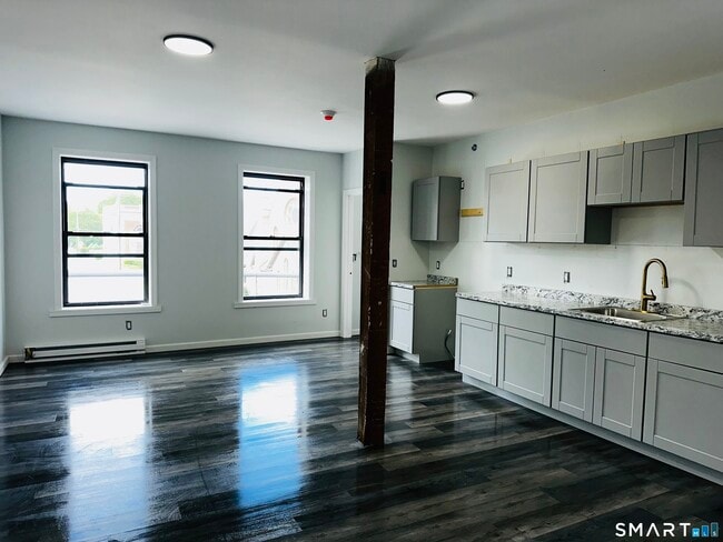 63 Water St in Torrington, CT - Building Photo - Building Photo