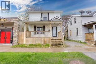 206 Church St in St Catharines, ON - Building Photo