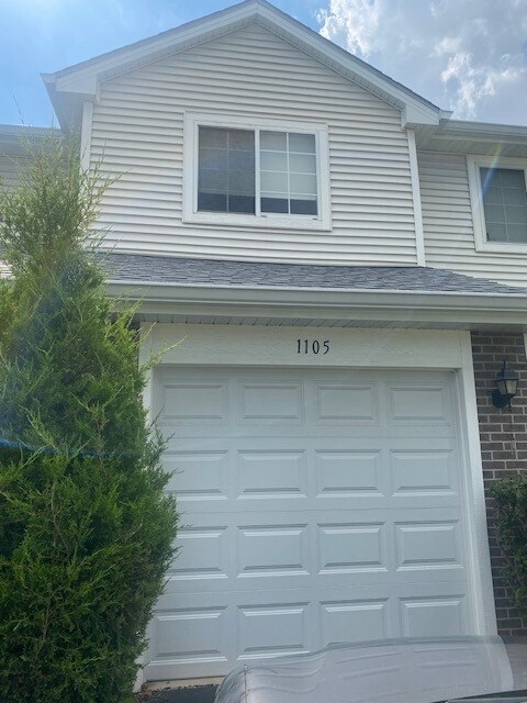 property at 1105 Cambria Ln S
