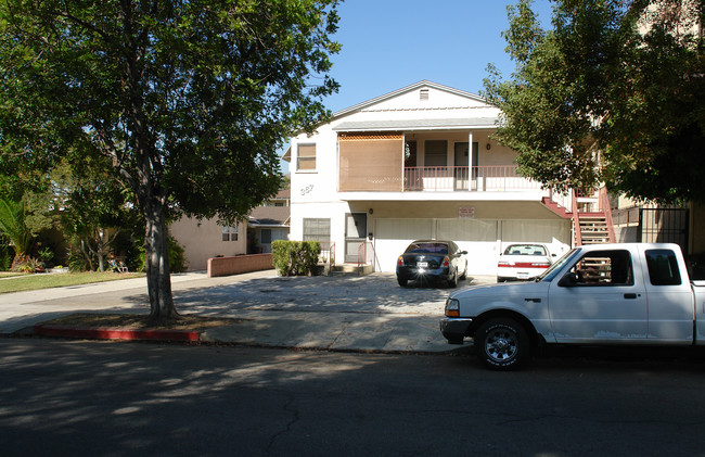 367 Burchett St in Glendale, CA - Building Photo - Building Photo