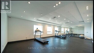 1-301 Wellington St in Brantford, ON - Building Photo - Building Photo