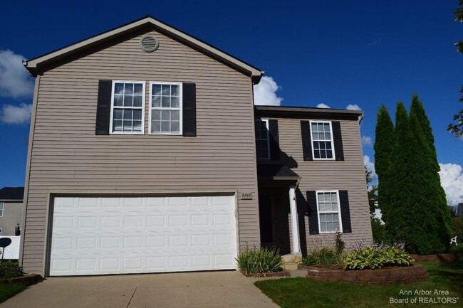 property at 8549 Hawthorn Hill