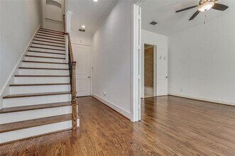 2135 Marilla St in Dallas, TX - Building Photo - Building Photo