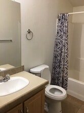 1364 60th St W in Rosamond, CA - Building Photo - Building Photo