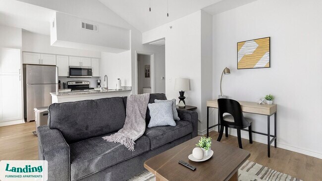 9510 Westpark Dr in Benbrook, TX - Foto de edificio - Building Photo