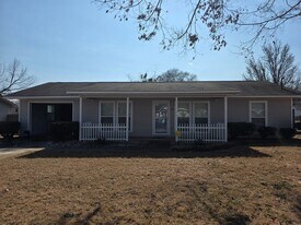 108 Woodbridge Rd in Enterprise, AL - Building Photo