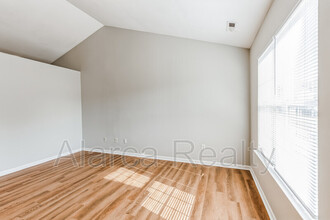 5517 Windy Valley Dr in Charlotte, NC - Foto de edificio - Building Photo