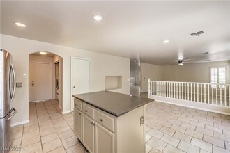 913 Dancing Rain Ct in Las Vegas, NV - Building Photo - Building Photo