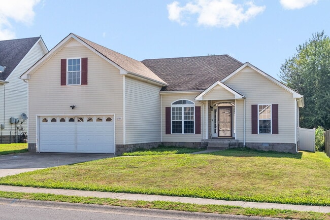 3735 N Cindy Jo Dr in Clarksville, TN - Building Photo - Building Photo