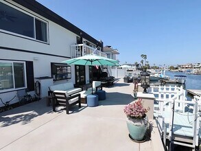 623 36th St in Newport Beach, CA - Building Photo - Building Photo