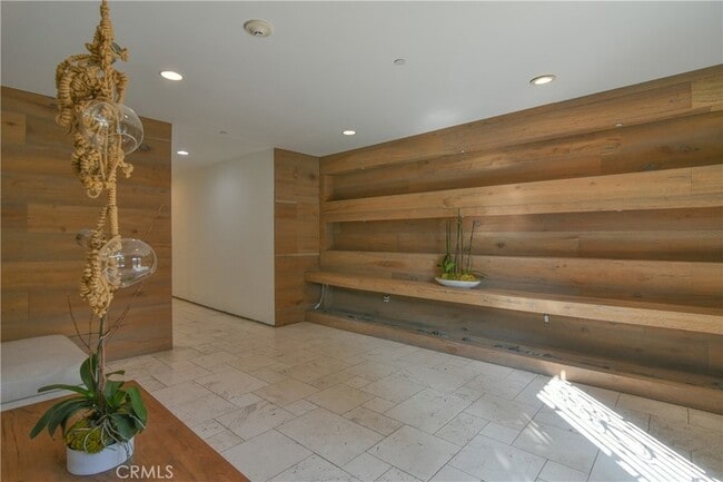 11911 Mayfield Ave, Unit PH7 in Los Angeles, CA - Building Photo - Building Photo