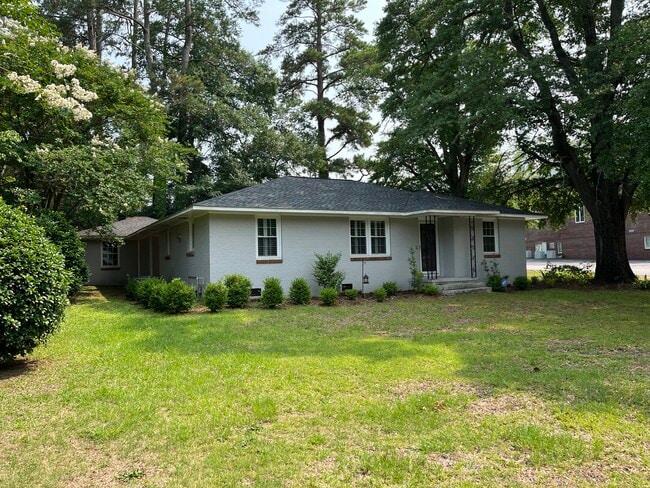 810 Wannamaker Ave in Florence, SC - Foto de edificio - Building Photo