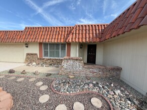 11022 W Boswell Blvd in Sun City, AZ - Building Photo - Building Photo