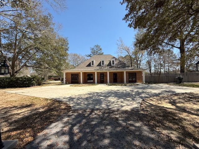 17448 George Oneal Rd in Baton Rouge, LA - Building Photo
