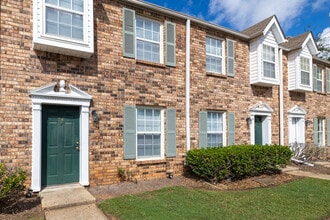 Windsor Place in Mobile, AL - Building Photo - Building Photo