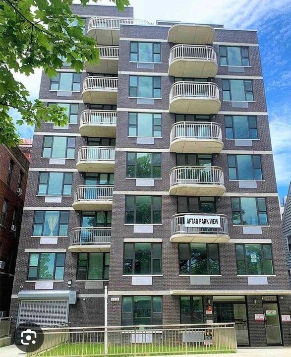 89-14 150th St in Queens, NY - Building Photo