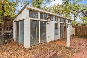 407 Twin Oaks Ct in Euless, TX - Building Photo - Building Photo