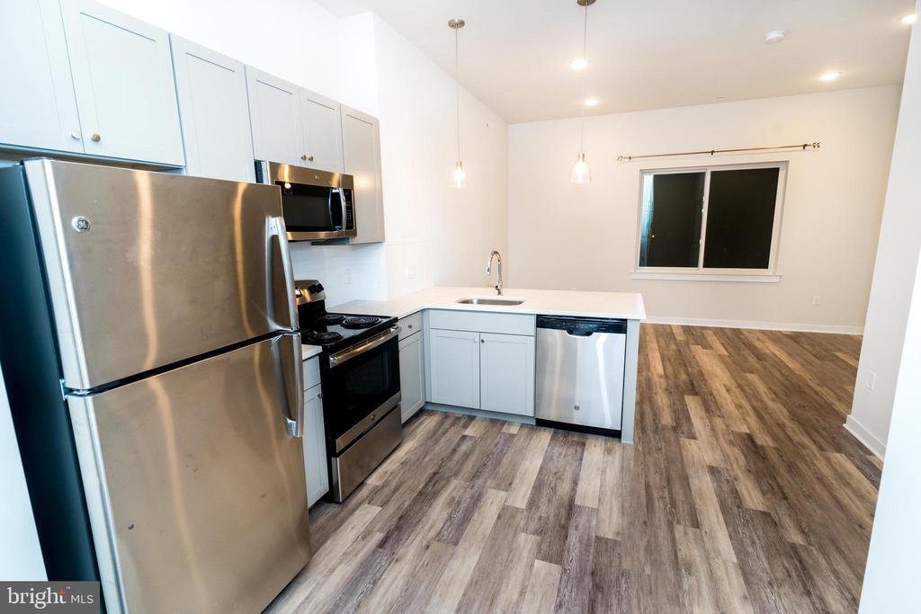 4912 Baltimore Ave in Philadelphia, PA - Building Photo