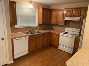 224 Fairfield St in Buffalo, TX - Building Photo - Building Photo