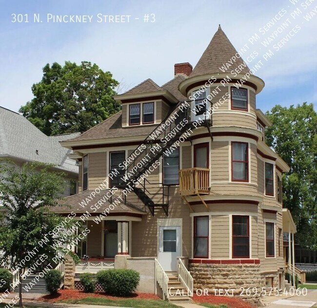 property at 301 N Pinckney St