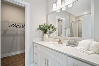 1620 Oak Tree Dr photo'