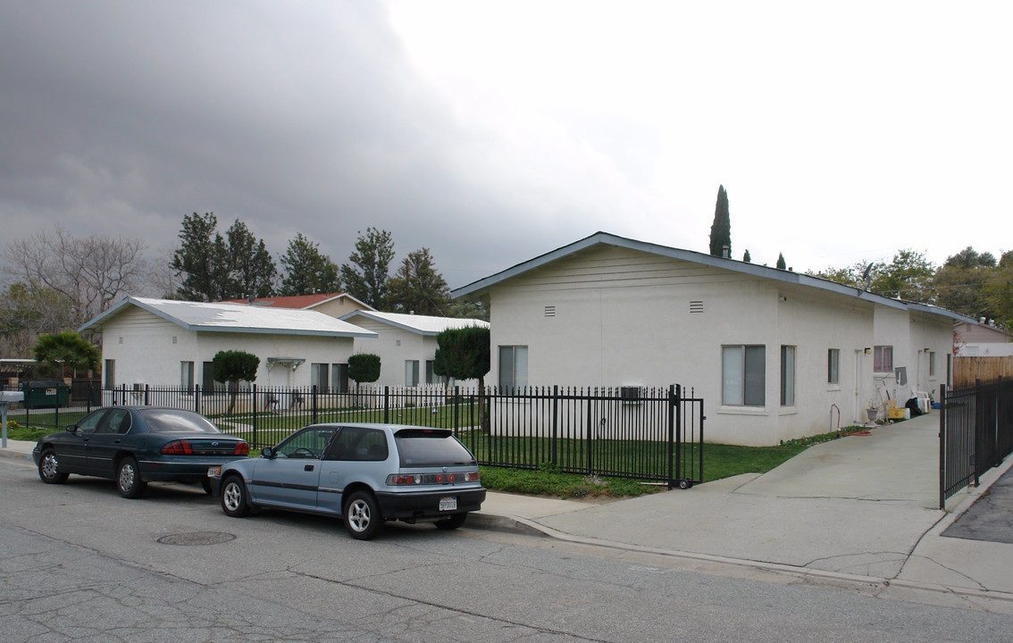 Sandlewood Apartments in Banning, CA - Foto de edificio