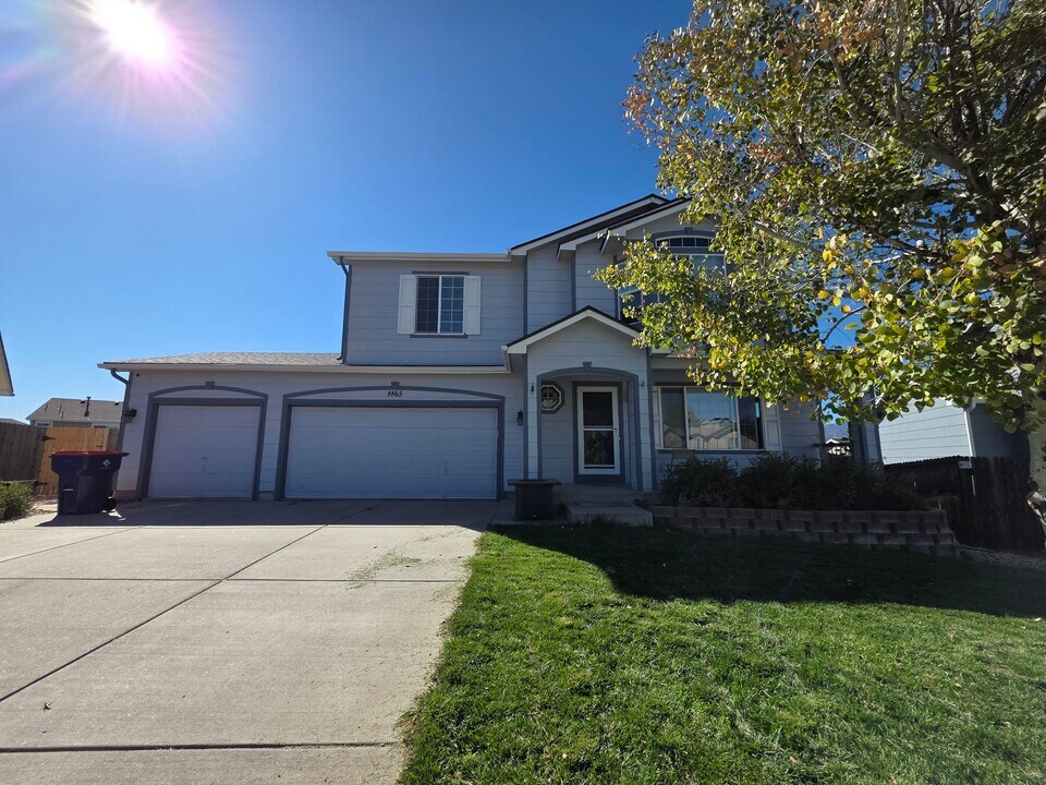 8865 Chalali Mesa Ct in Fountain, CO - Foto de edificio