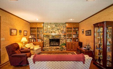 404 Mount Vernon Rd in Greer, SC - Building Photo - Building Photo