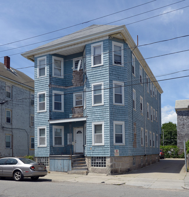 131 Hathaway St in New Bedford, MA - Building Photo - Building Photo