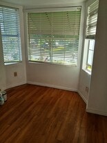 138 N Marcile Ave in Glendora, CA - Building Photo