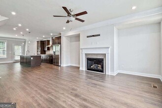 1395 Harris Way S in Brookhaven, GA - Building Photo - Building Photo