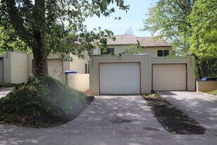 703 Idlewood Ln in Knoxville, TN - Building Photo