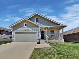 502 Summersweet Rd in New Braunfels, TX - Building Photo