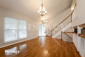 846 Vlg Mdw Dr in Ballwin, MO - Foto de edificio - Building Photo