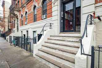 155 S 2nd St in Brooklyn, NY - Building Photo - Building Photo