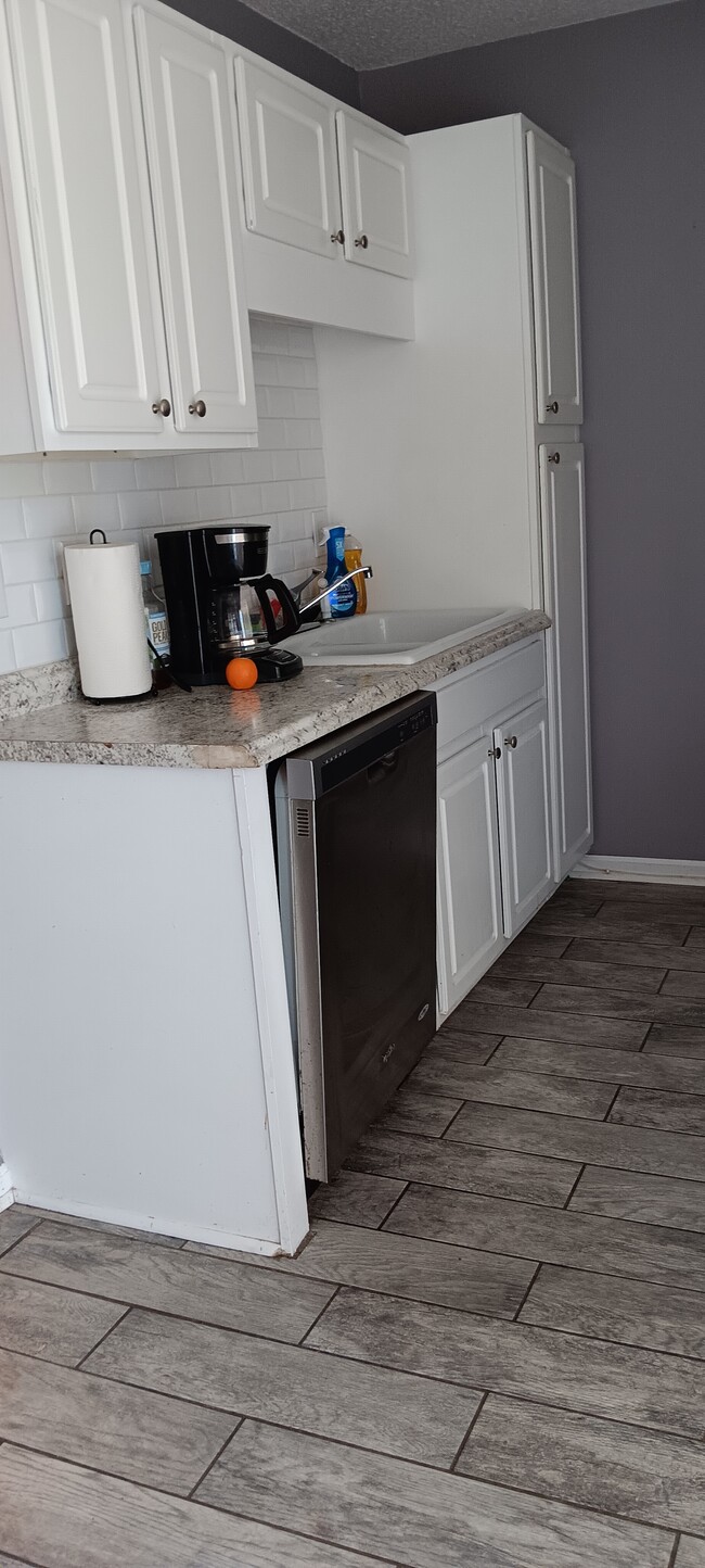 113 Elmwood Ave in Ladson, SC - Building Photo - Building Photo