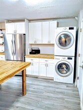 2012 Dover Ct in Oldsmar, FL - Building Photo - Building Photo