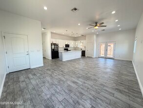 3329 E Glenn St in Tucson, AZ - Building Photo - Building Photo