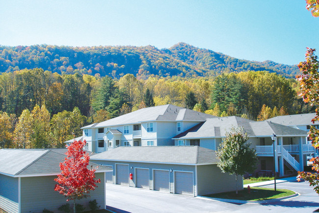 Balsam Mountain Apartments