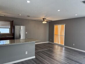4940 Shell Stream Blvd in New Port Richey, FL - Building Photo - Building Photo