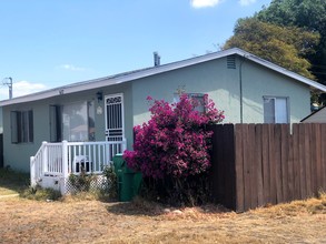 5 Houses on 1 parcel in El Cajon, CA - Building Photo - Other