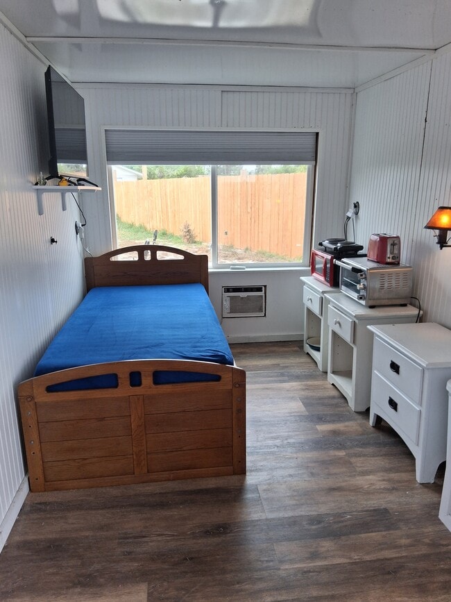 2915 Brunns Rd, Unit Efficiency, Unit Efficiency