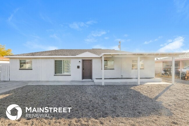 property at 5611 N 32nd Dr