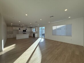 42965 56th St W in Lancaster, CA - Building Photo - Building Photo