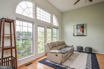 32 Suncroft Ct in Silver Spring, MD - Building Photo - Building Photo