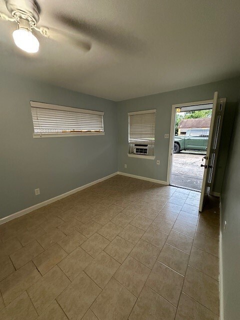 property at 4701 Hoffman St