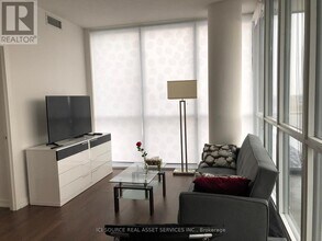 52-852 Forest Manor Rd in Toronto, ON - Building Photo - Building Photo