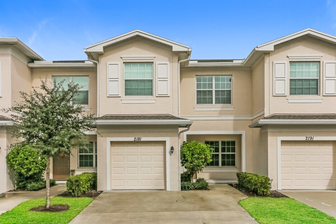2181 NW Treviso Cir in Port St. Lucie, FL - Building Photo