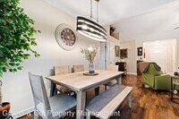 127 Crookham Ct photo'